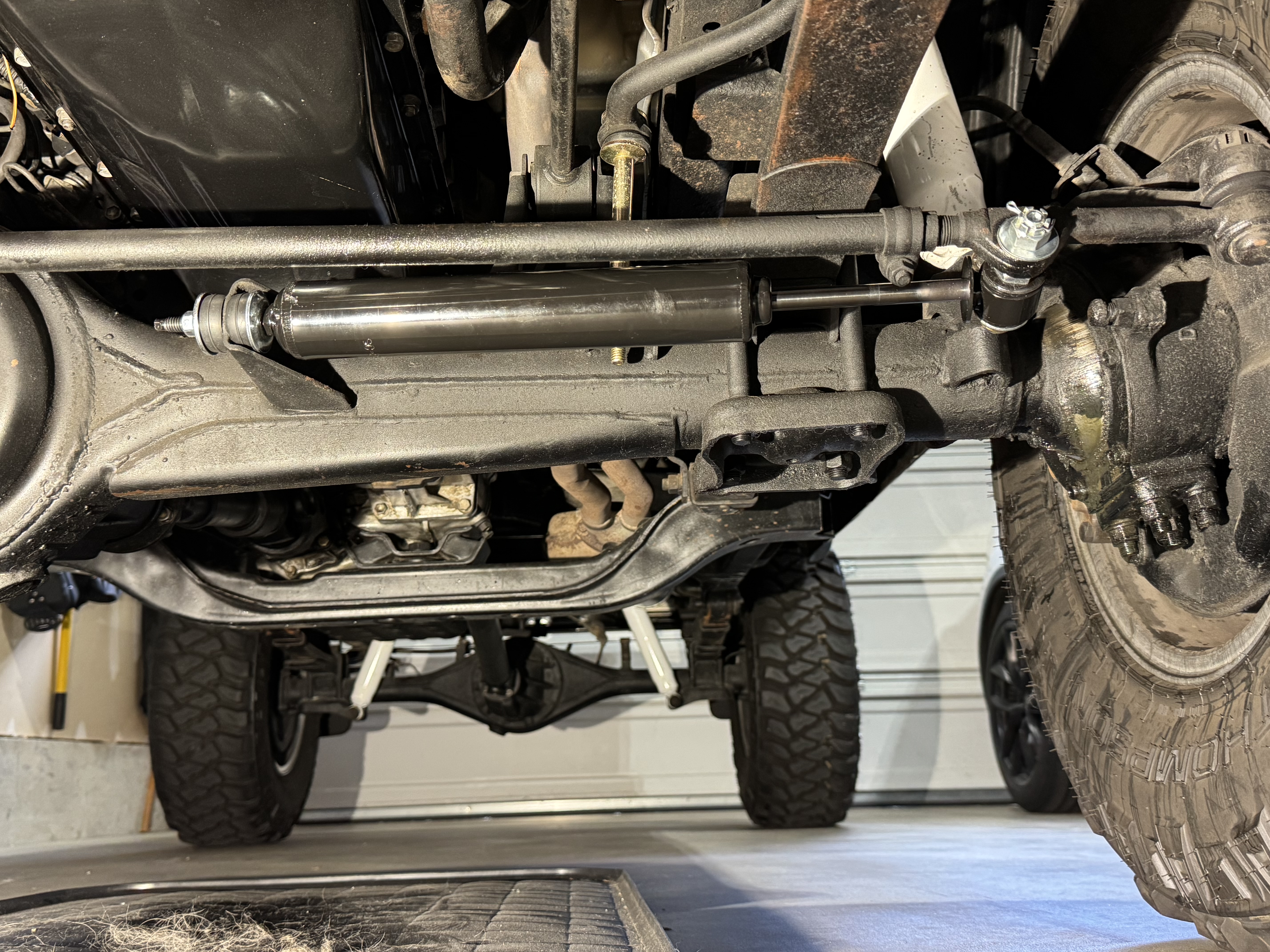 Steering stabilizer for 1982 Toyota 4x4 pickup